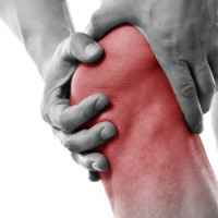 Silná bolest kolene